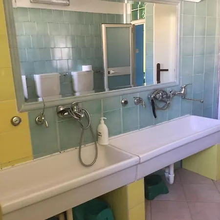 La Piccola Scuola