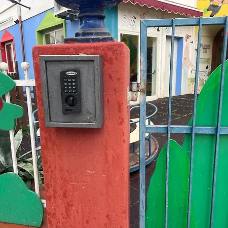 La Piccola Scuola Будинок відпочинку Ольбія